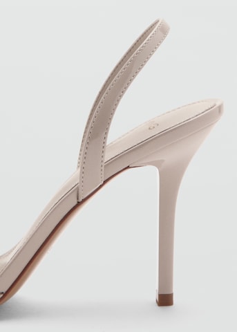 MANGO - Sandalias en beige