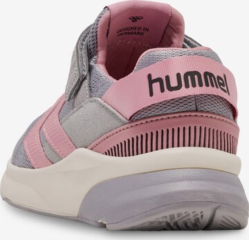 Chaussure de sport 'Reach 300' Hummel en gris