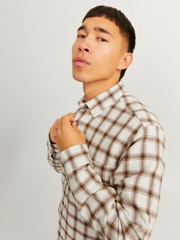 Comfort fit Camicia 'JPRBLUBrook' di JACK & JONES in bianco
