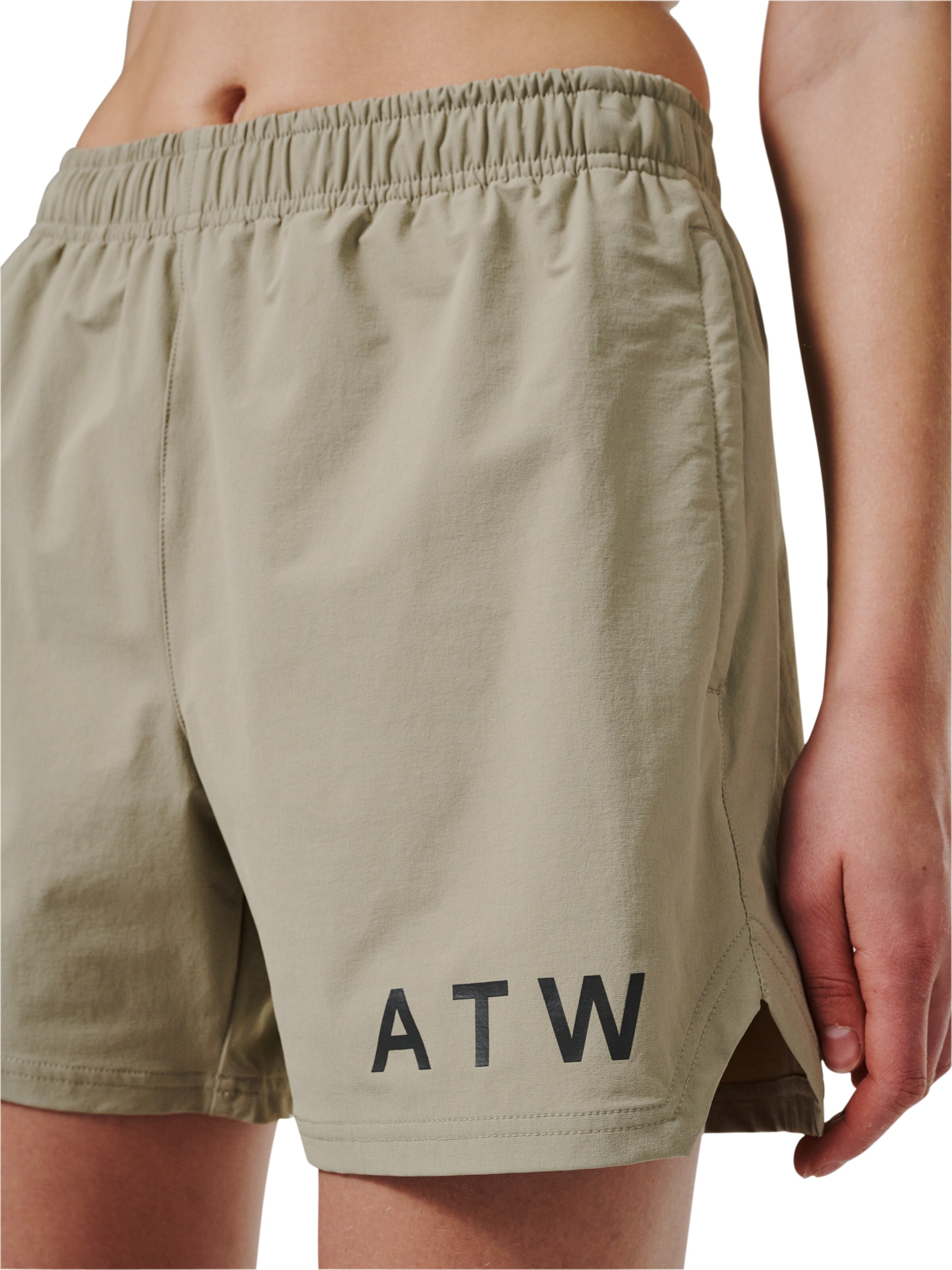 HALO Loose fit Pants in Beige