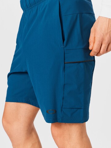 OAKLEY Regular Sportshorts in Blau