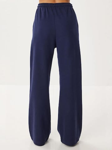 Wide leg Pantaloni 'Hose' di Happiness İstanbul in blu