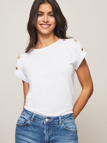 Lipsy T-Shirt in Weiß: Vorderseite