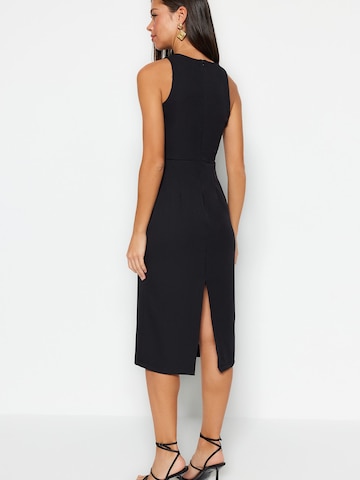 Trendyol Kleid in Schwarz