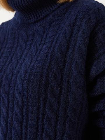 Pullover di Bianco Lucci in blu