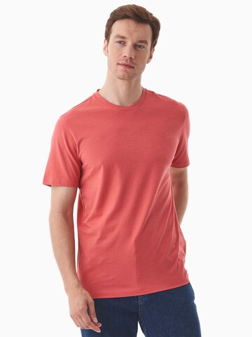 Organication T-Shirt in Rot: Vorderseite