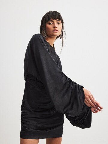 NA-KD Dress in Black: front