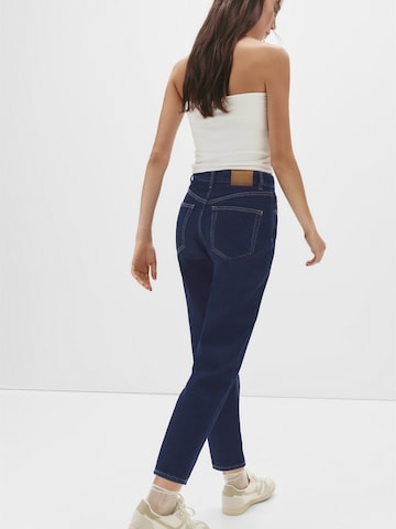 Pull&Bear Tapered Jeans in Blue
