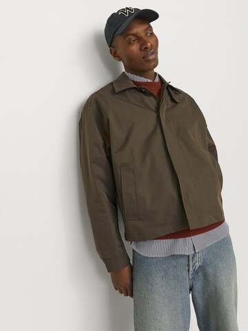 JACK & JONES - Chaqueta de entretiempo en marrón