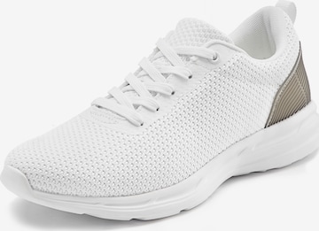 LASCANA - Zapatillas deportivas bajas en blanco: frente