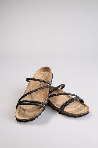 Aniston Strap Sandals in Black