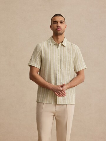 Coupe regular Chemise 'Ole' DAN FOX APPAREL en beige : devant