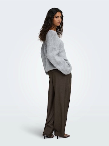 JDY Sweater 'JDYDINEA' in Grey