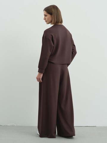 C&City Wide Leg Hose in Braun