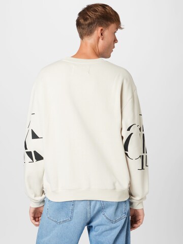 Calvin Klein Jeans Sweatshirt i beige