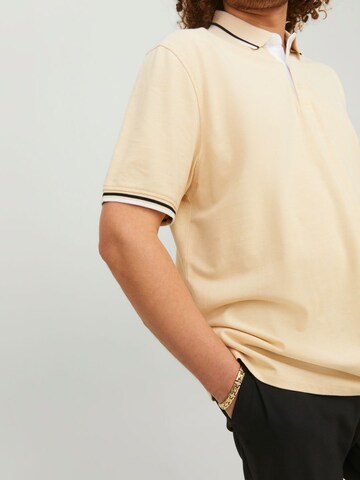 Jack & Jones Plus Shirt 'JJEPAULOS' in Geel
