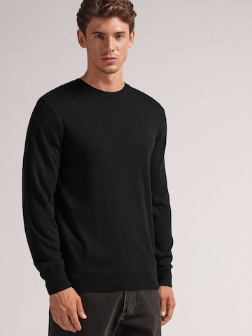 IUMAN Intimissimi Uomo Pullover in Schwarz: Vorderseite