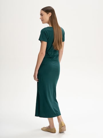 MELA Klänning 'SHREOSHI' i grön