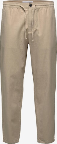 SELECTED HOMME Regular Housut 'Newton' värissä beige: edessä