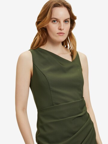 Vera Mont Cocktail Dress in Green