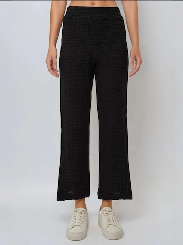 Hiccup Regular Broek in Zwart: voorkant