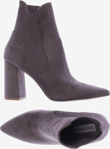 STEVE MADDEN Dress Boots in 37 in Grey: front