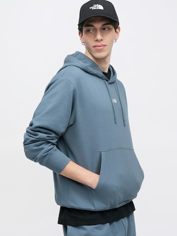 THE NORTH FACE Tréning póló 'ESSENTIAL' - szürke