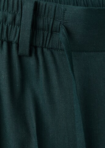 MANGO MAN Slim fit Pants in Green