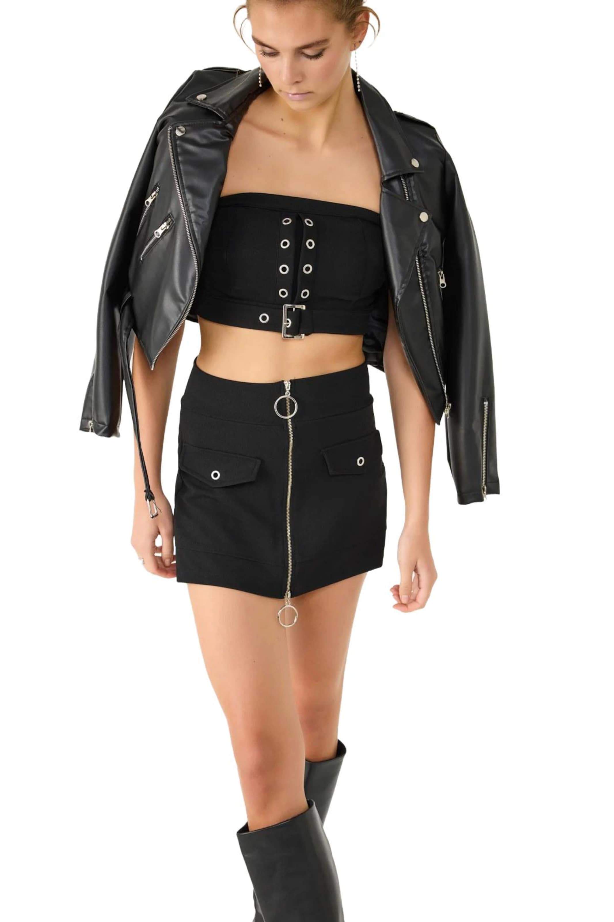 Costume No Matter What en noir