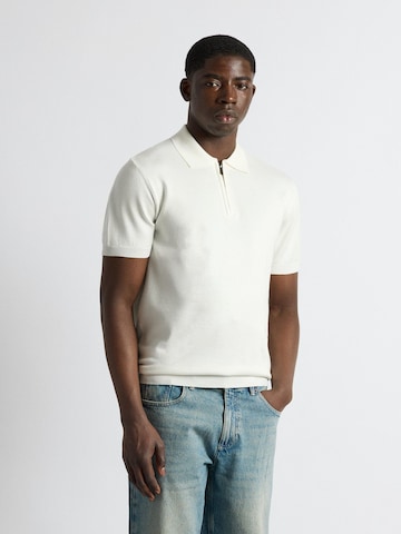 Burocs Shirt in White
