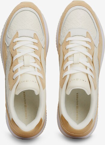 TOMMY HILFIGER Sneakers in Beige