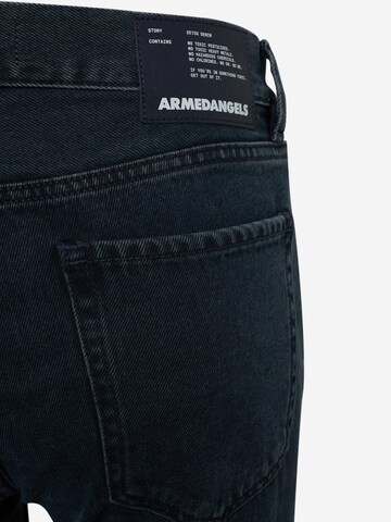 ARMEDANGELS Regular Jeans 'Dylano' i svart