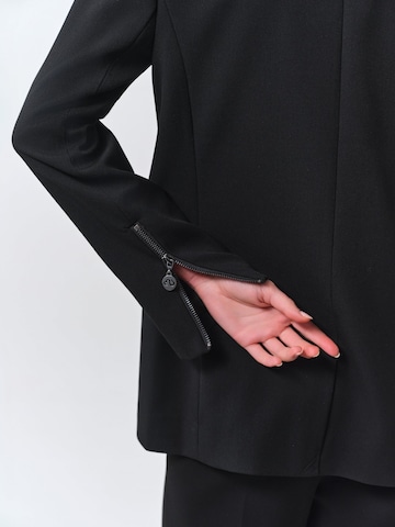 MB by Marta Buzolic Blazer in Black