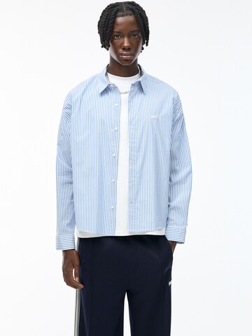 Pull&Bear Regular Fit Hemd in Blau: Vorderseite