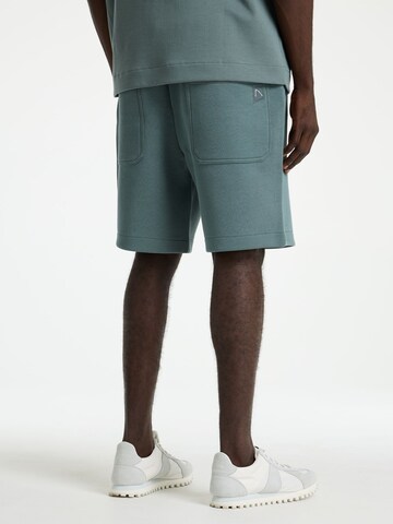 CHASIN' Regular Broek ' State.S Scuba ' in Groen