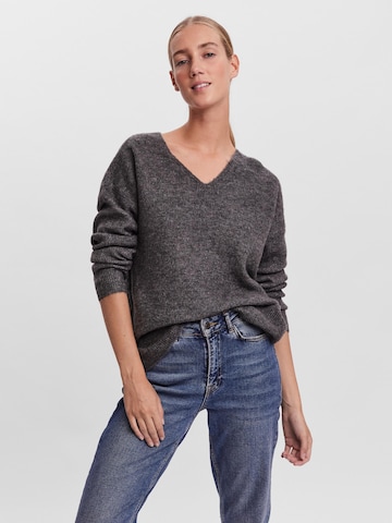 Pull-over 'Lefile' VERO MODA en gris : devant