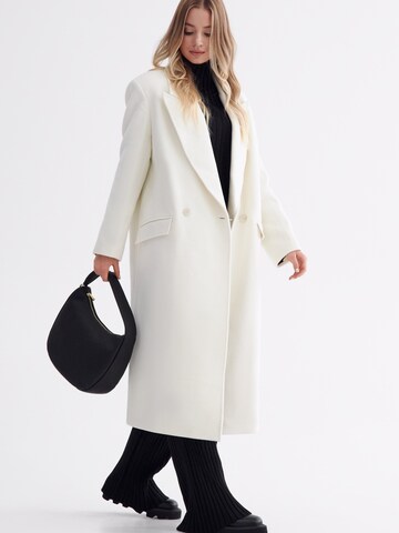 Borsa a mano '9069' di Estro in nero