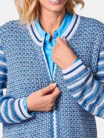 Goldner Strickjacke in Blau