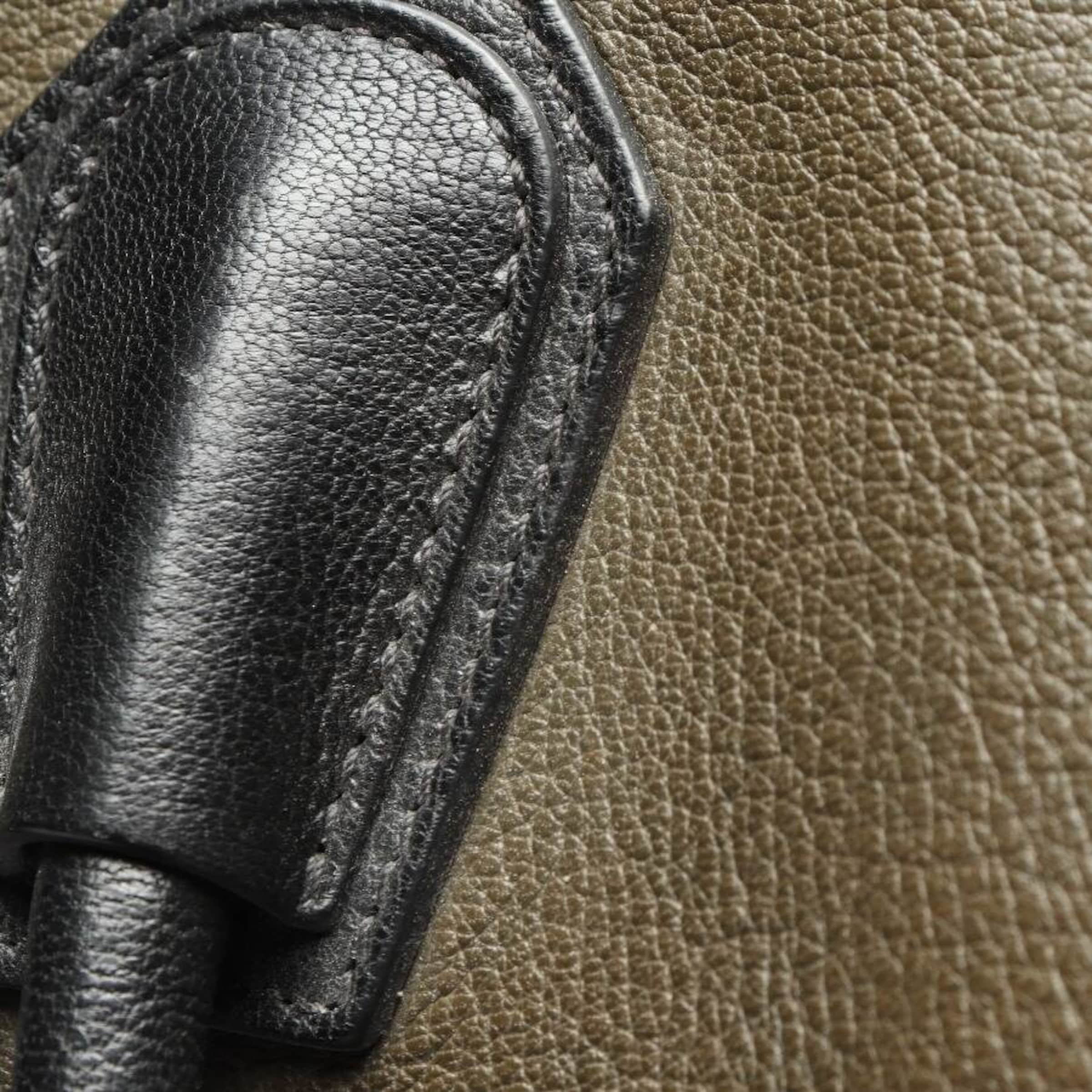 Givenchy Bag in One size in Green