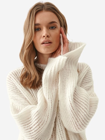 TATUUM Пуловер 'ALI' в бяло