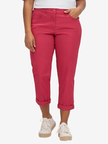 Coupe slim Pantalon SHEEGO en rose : devant