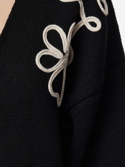 Trendyol Strickjacke in creme / schwarz, Produktansicht