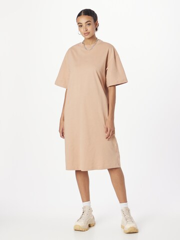 Robe Urban Classics en rose : devant