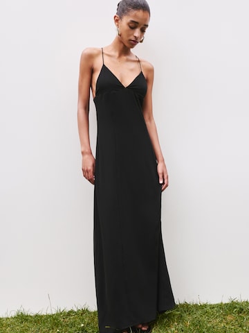 Abito estivo di Pull&Bear in nero