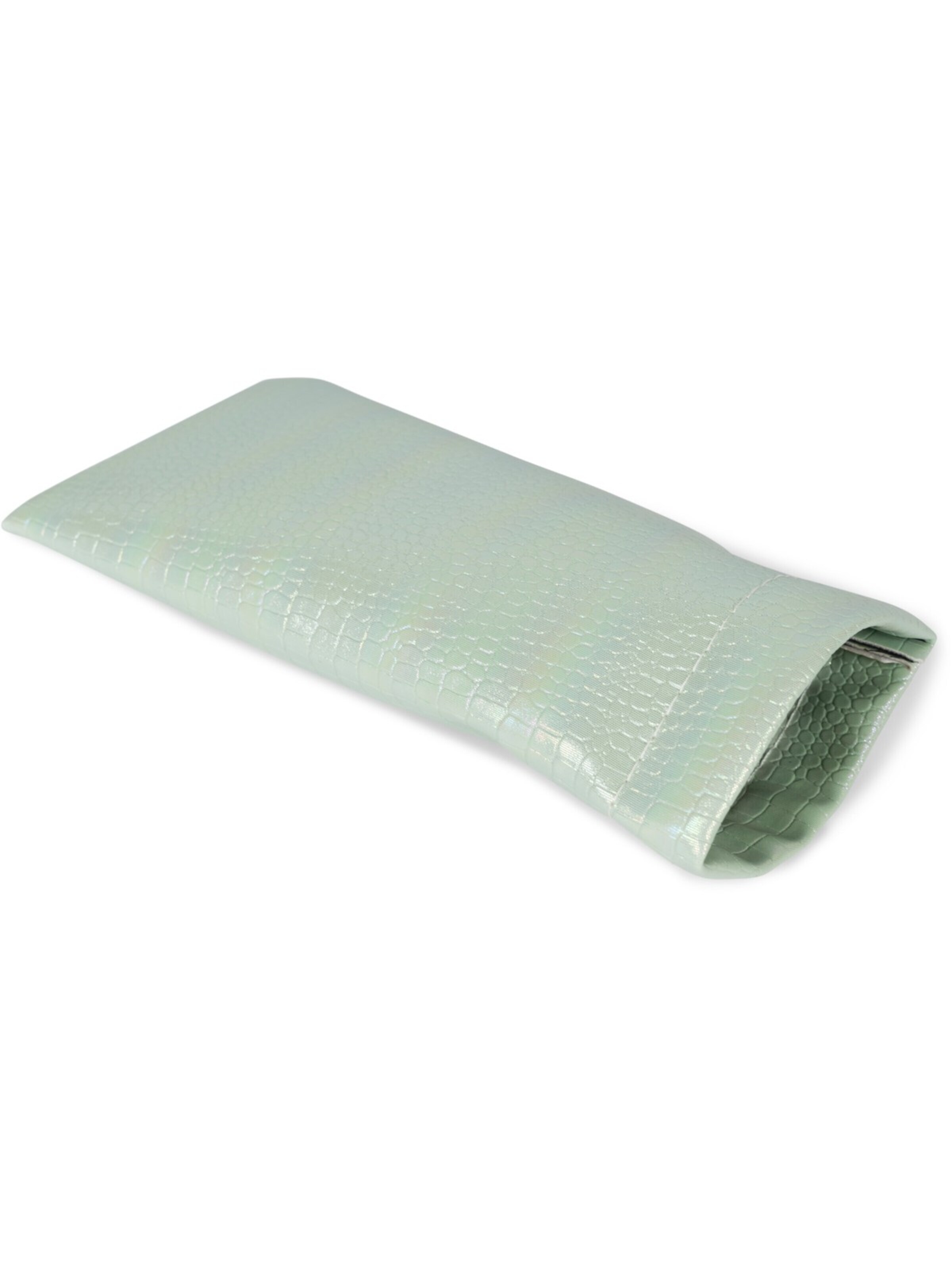 styleBREAKER Case 'Brillenetui Kroko Perlmutt mit Putztuch' in Green: front