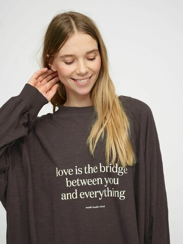 moshi moshi mind Trui 'November' in Bruin