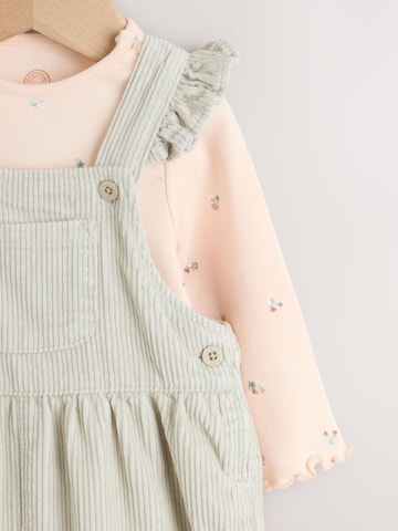 Next - Conjunto en verde