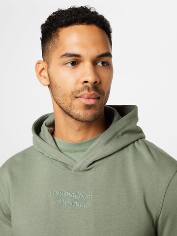 s.Oliver Sweatshirt in Green