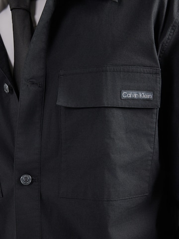 Calvin Klein JeansPrijelazna jakna - crna boja