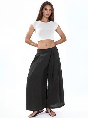 Wide leg Pantaloni di Hiccup in nero: frontale